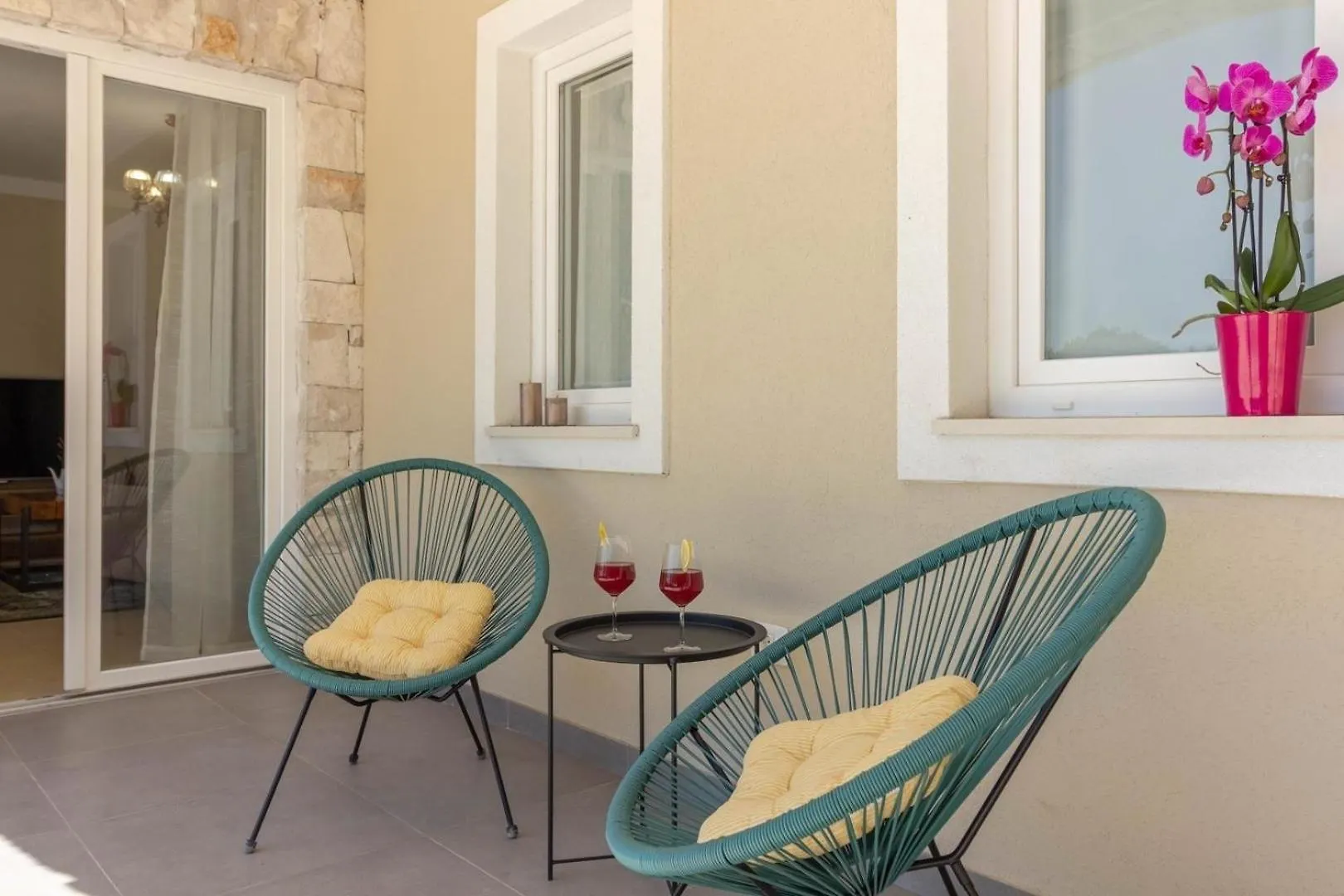 Ferienhaus Mit Privatpool Fuer 7 Personen Ca 160 Qm In Sveti Bartul, Istrien Bucht Von Rasa Labin  Croatia