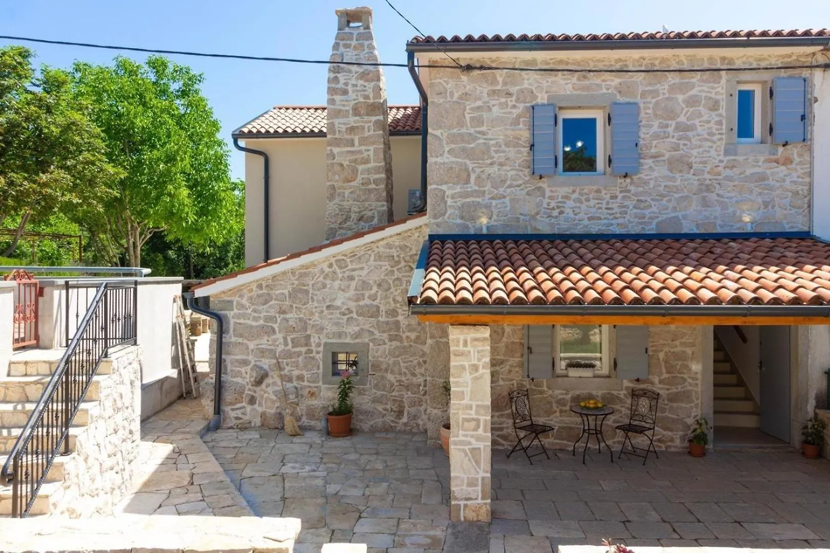 Ferienhaus Mit Privatpool Fuer 7 Personen Ca 160 Qm In Sveti Bartul, Istrien Bucht Von Rasa Labin  Labin (Istria)