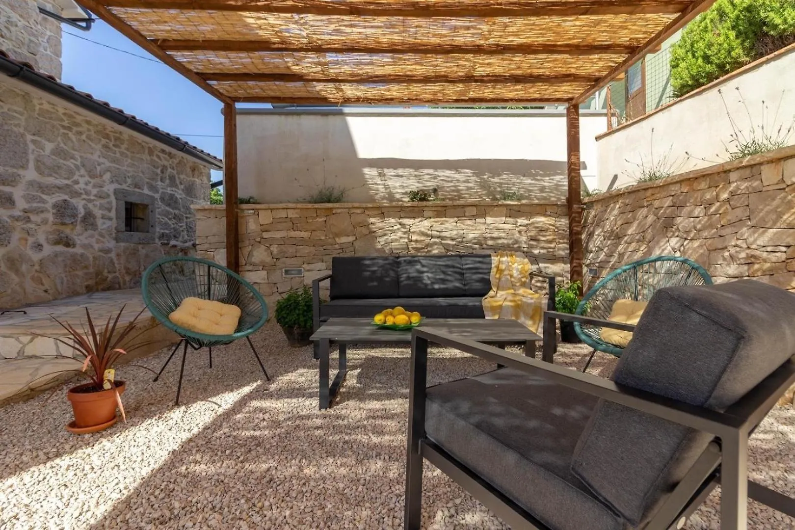 펜션 Ferienhaus Mit Privatpool Fuer 7 Personen Ca 160 Qm In Sveti Bartul, Istrien Bucht Von Rasa 라빈